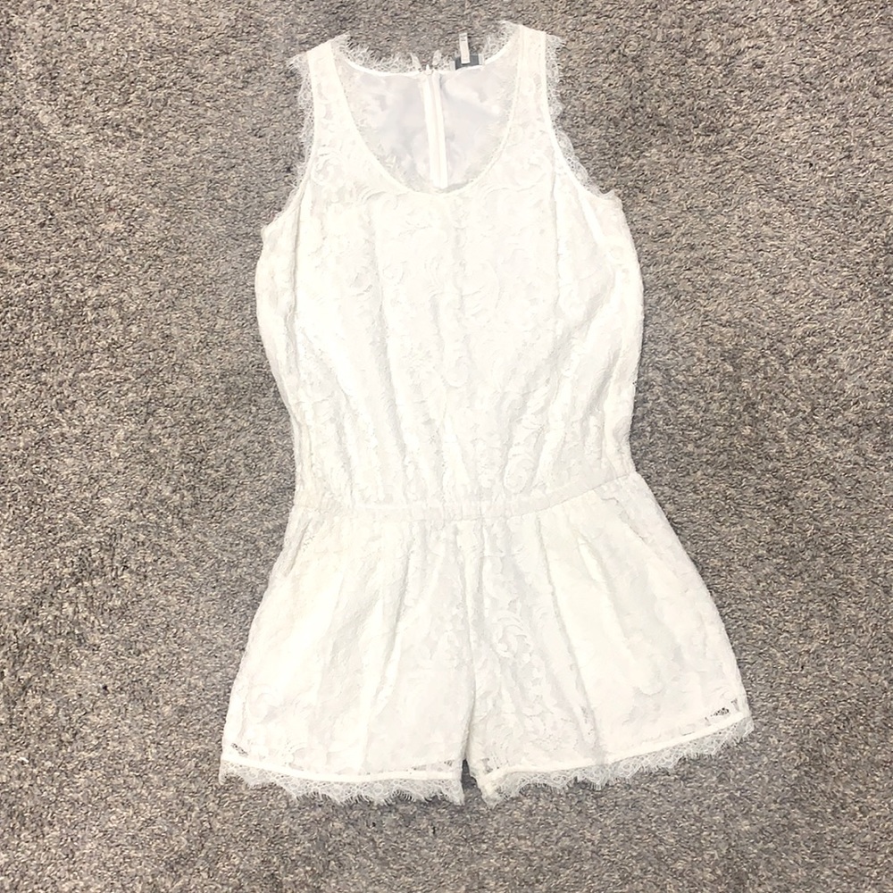 Lace white romper